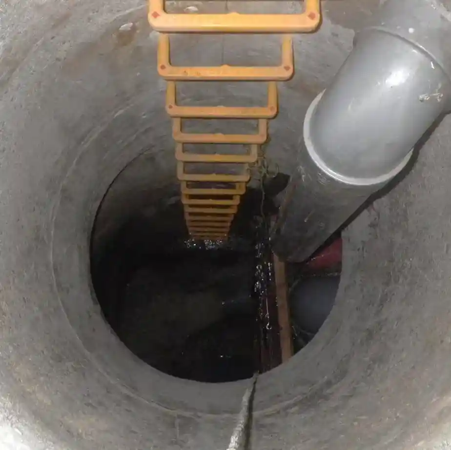 広瀬川幹線改築工事１（更生工法）